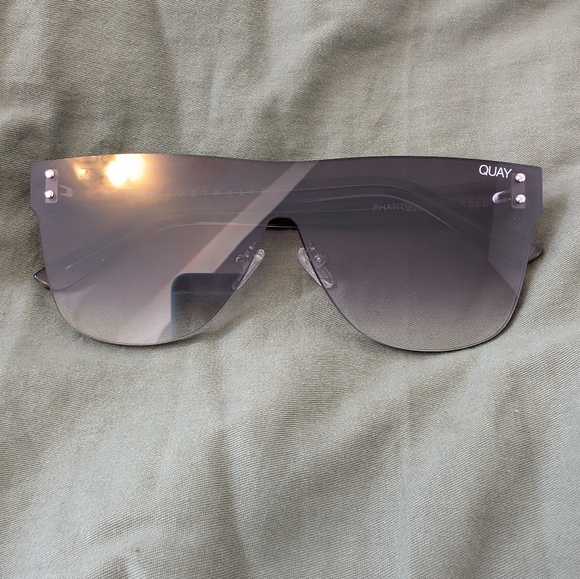 Quay sunglasses - Picture 2 of 3